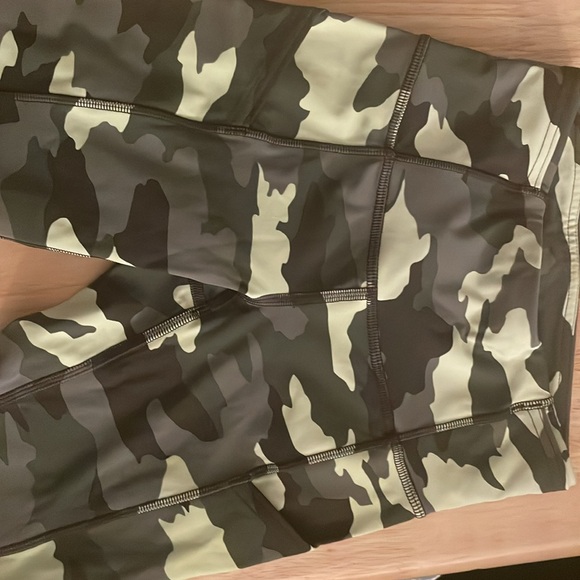 Green Camouflage Lululemon leggings! - Picture 2 of 5